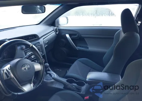 2011 Scion Tc z USA, uszkodzony, nr VIN JTKJF5C70B3019327